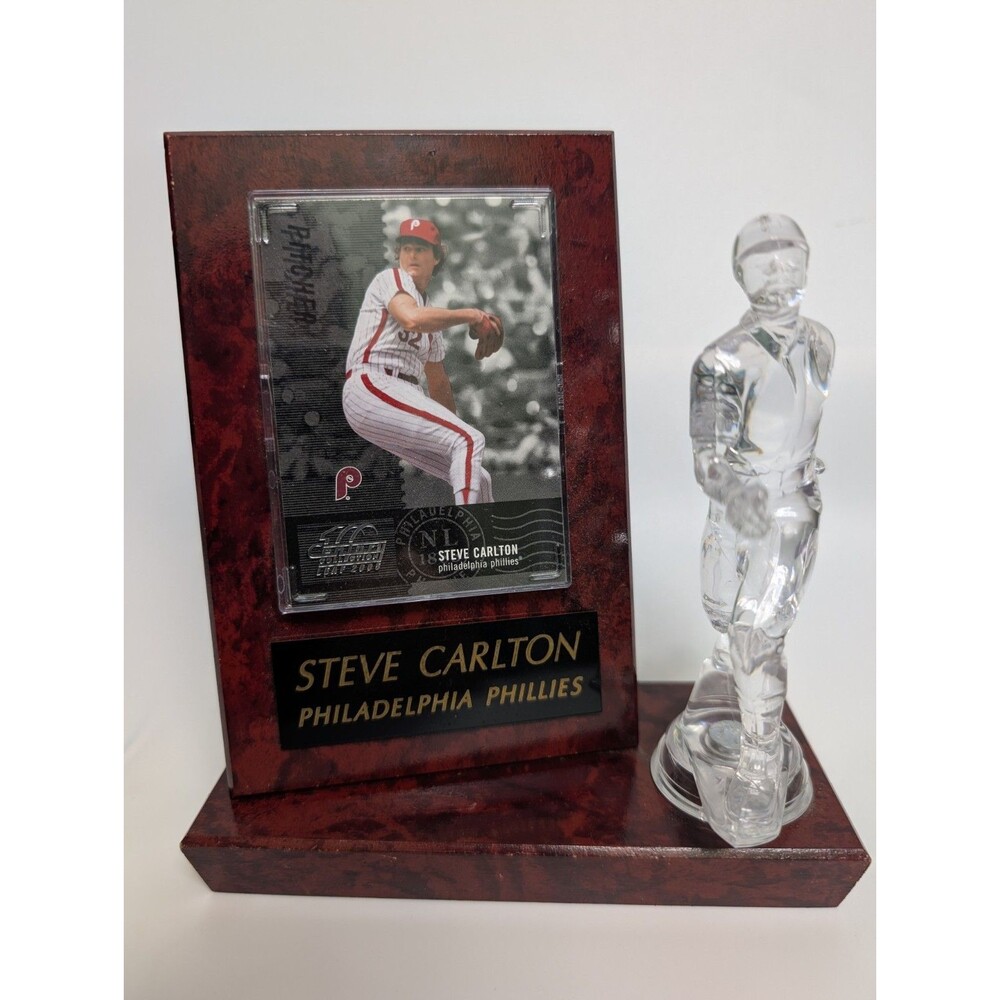 Century Collection Leaf 2005 Steve Carlton Card And Statue